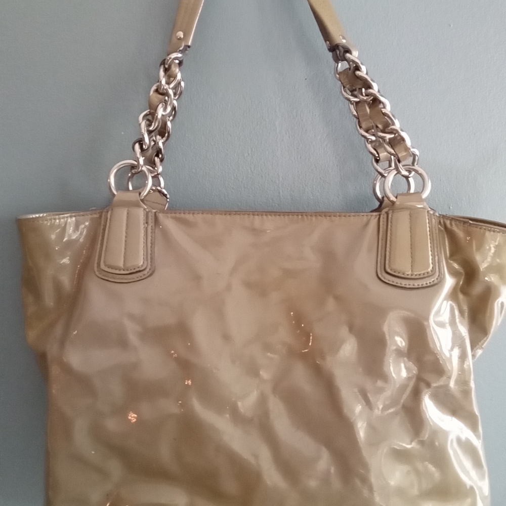 Coach Patent Leather Tote Bag Silver Chain Straps Khaki - Picture 3 of 9